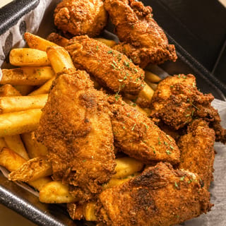 #08 Wings & Fries